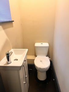 Unit 6, Montpellier Mews, Harrogate, Retail To Let - image00010.jpeg