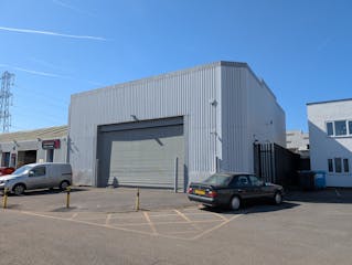 Unit 1 Marlborough Business Centre, Chertsey, Warehouse & Industrial To Let / For Sale - PXL_20250402_122319272.jpg