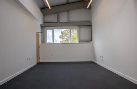 Coates H, Priory Park Industrial Estate, London Road, Tetbury, Office To Let - Coates-H-Office-to-Let-Internal-1-641x415.jpg