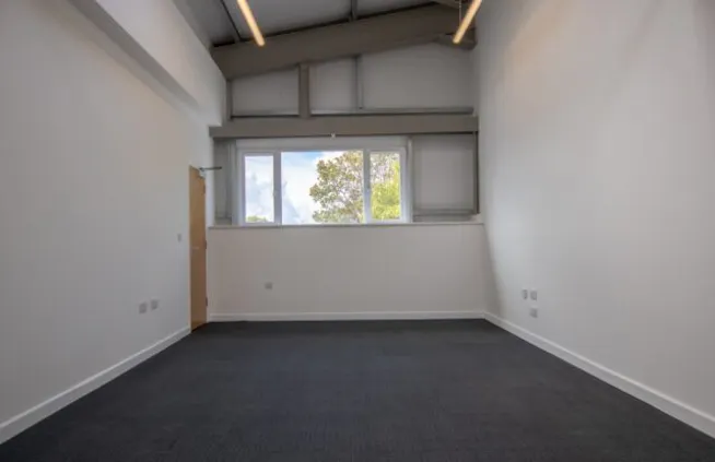Coates H, Priory Park Industrial Estate, London Road, Tetbury, Office To Let - Coates-H-Office-to-Let-Internal-1-641x415.jpg