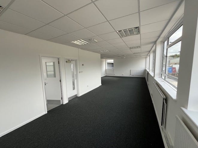 Unit 6 Multipark Norcot, Reading, Industrial / Warehouse Lease Assignment - 9.jpg