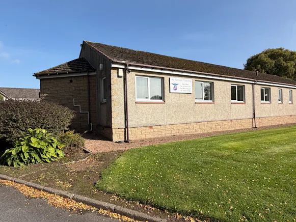 Unit 75B, Perth Airfield, Perth, Offices To Let - IMG_7225.JPG