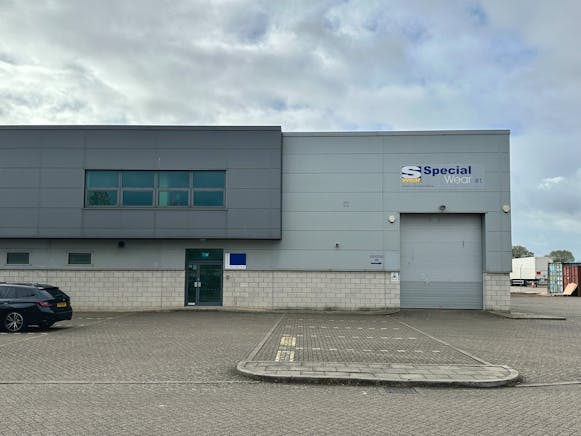 Unit 7 Premier Business Park, Luton, Industrial For Sale - IMG_6866.JPG