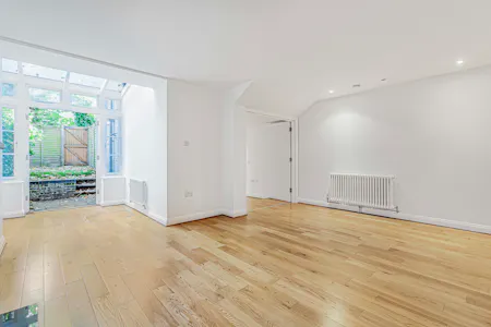Finborough Road, London To Let - Living Room