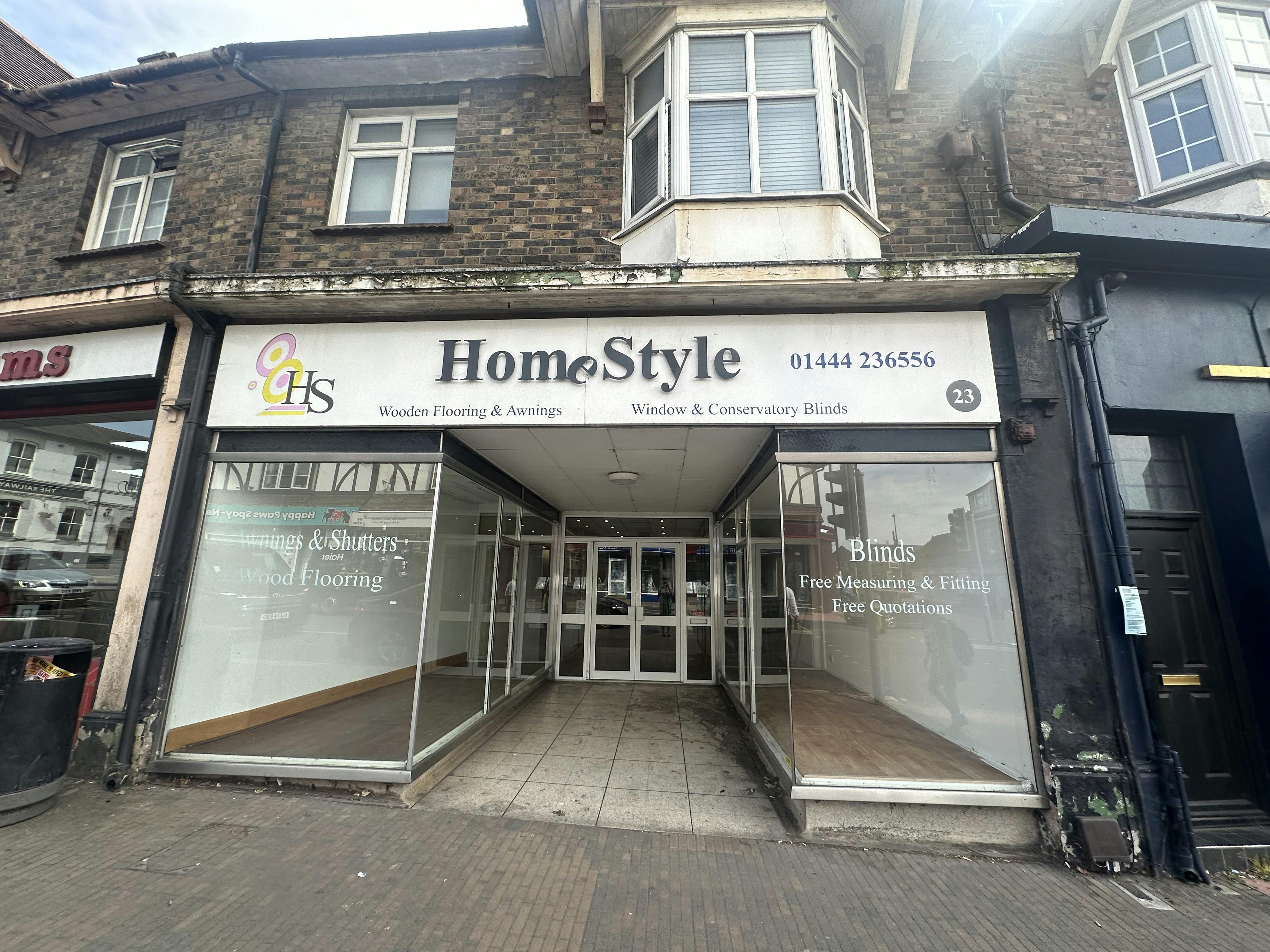 23 Station Road, Burgess Hill, Retail To Let - IMG_3613.jpg