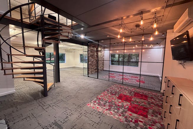 6 The Sanctuary, Ham Green, Office For Sale - IMG_9133.jpeg 6 The Sanctuary, Ham Green, Office For Sale - IMG_9133.jpeg