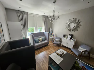 32 Heaton Moor Road, Stockport, Healthcare / Office To Let - 20260710_131237.jpg