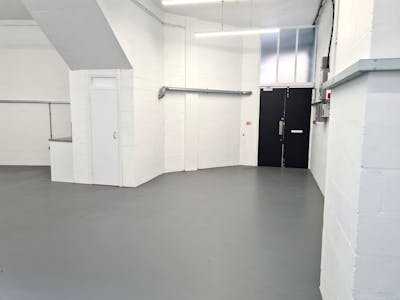Unit C, London, Office To Let - Int 4.jpg