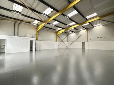 Unit 11 Hyatt Trading Estate, Stevenage, Distribution / Distribution Warehouse / Factory / Industrial / Industrial/Logistics / Industrial / Manufacturing / Industrial (Multi Let Scheme) / Industrial Park / Industrial / Storage / Light Industrial / Logistics / Trade / Trade Counter / Trade Counter / Showroom / Urban Logistics / Warehouse / Industrial / Warehouse / Workshops To Let - IMG_3786.JPG