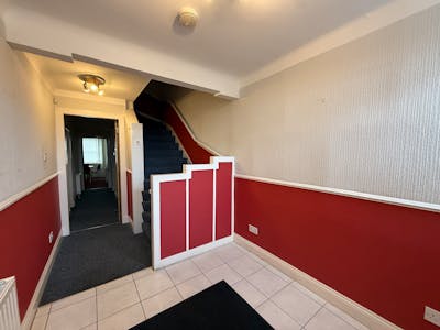 16 Muir Street, Hamilton, Office To Let - 20260323_121809708_iOS.jpg