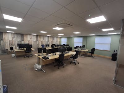 2 Winnersh Fields, Wokingham, Office For Sale - Unit 2  Winnersh Fields 10.jpg
