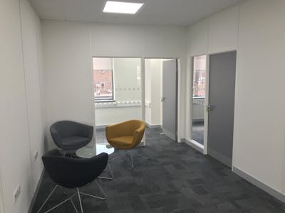 160 Falcon Road, London, Office To Let - IMG_0335.JPG