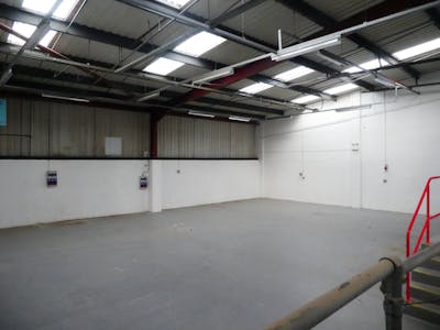 Turnpike Industrial Estate, Newbury, Industrial / Industrial/Logistics / Light Industrial / Industrial / Warehouse To Let - P1020148.jpeg