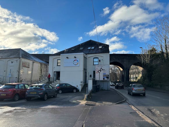 Ground & lower ground floors, The Maltings, Stroud, Office To Let - Ext 2.jpg