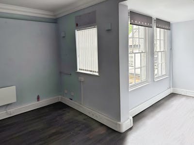49 West Street, Rochford, Office / Retail To Let - 251494342103.jpg
