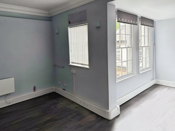 49 West Street, Rochford, Office / Retail To Let - 251494342103.jpg
