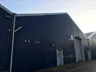 Unit G, De Clare House, Caerphilly, Industrial To Let - 2018-12-17 09.48.04 HDR.jpg