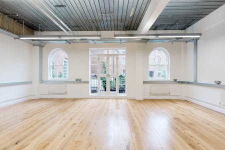 7 Bath Place, London, Office For Sale - 5.jpg