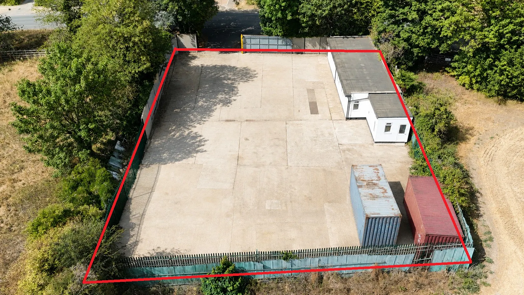 Skeleton Yard, Ware To Let - Redlined yard front page.jpg
