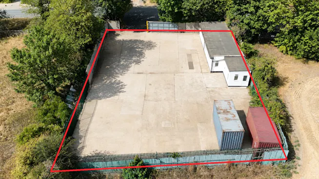 Skeleton Yard, Ware To Let - Redlined yard front page.jpg