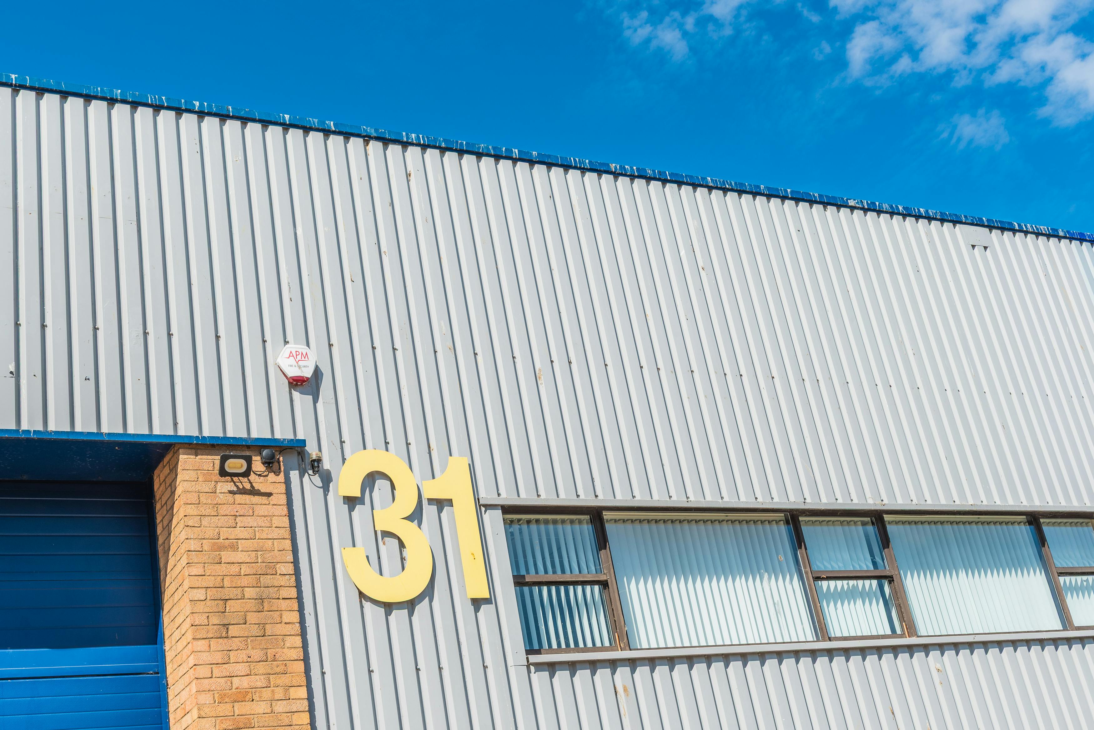 Industrial Unit in Tewkesbury - photo 2