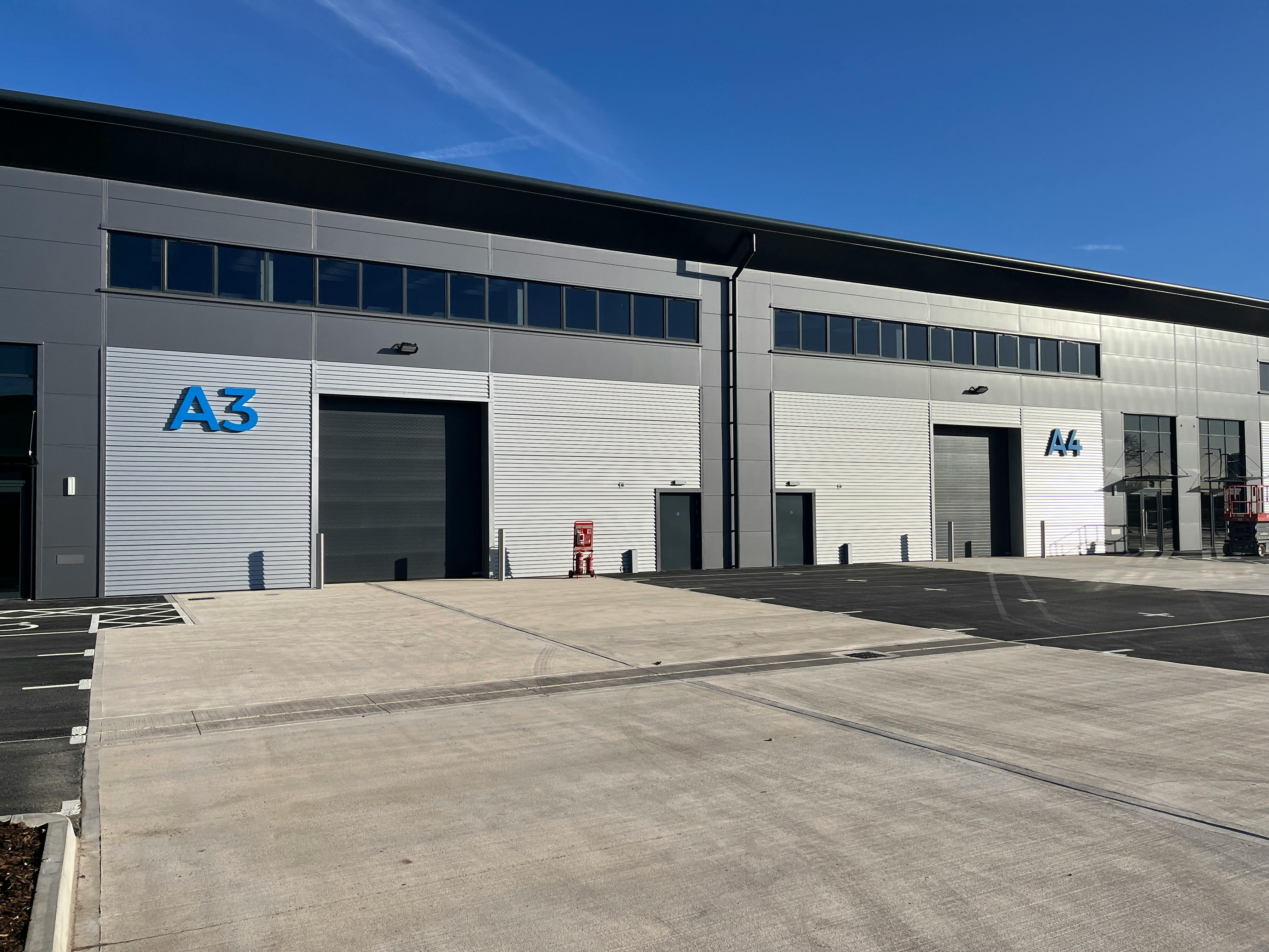 Industrial Unit in Southampton - photo 4