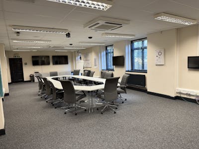 Ipsley Court, Redditch, Office To Let - IMG_3313.JPG