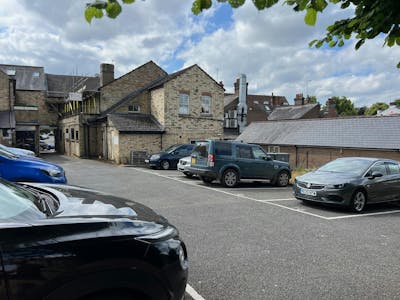 14 Station Road, Harpenden, Retail To Let - 14 Station Road  image 2 - December 2025.jpg