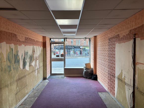691 Alexandra Parade, Glasgow, Retail To Let - PHOTO-2026-04-28-07-49-20 2.jpg