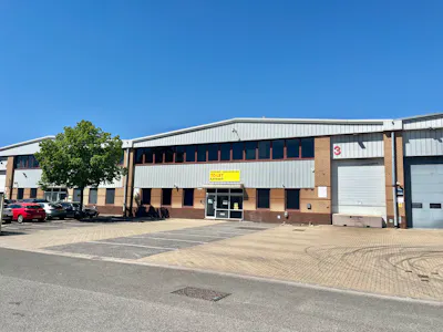 Unit 3 Beta Way, Thorpe Industrial Park, Egham, Industrial/Logistics / Industrial / Warehouse To Let - 3 Beta Way Egham - Main 4.jpg