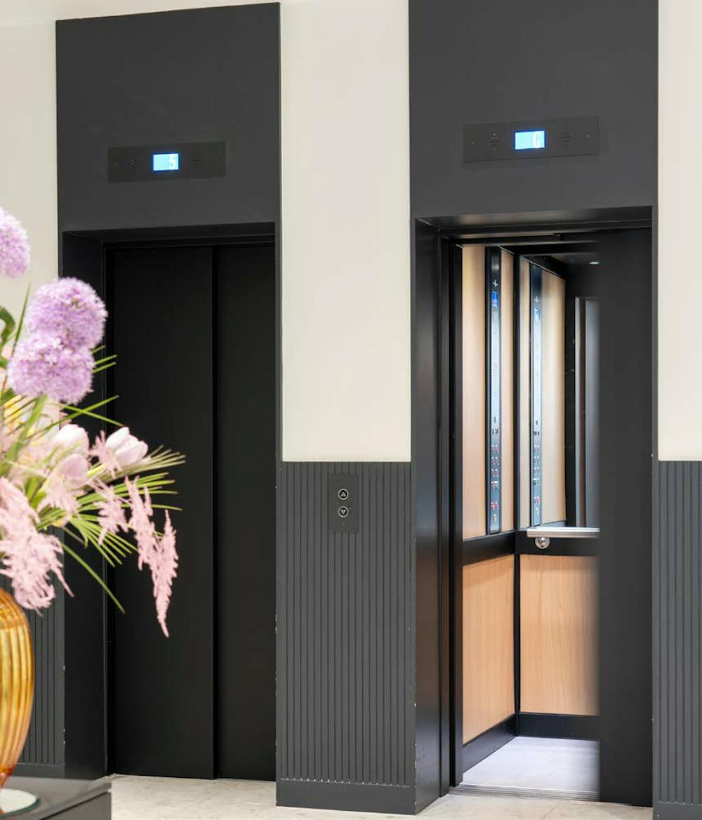 Augustine House, Augustine House - Lift Floor