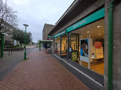 56 La Porte Precinct, Grangemouth, High Street Retail For Sale - PHOTO-2026-07-07-11-49-45.jpg
