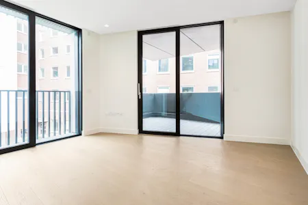 Flat 9, London, Residential Flat To Let - Bedroom 1
