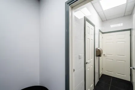 7 East Tenter Street, London, Leisure / Office / Retail To Let - East Tenter St 7 - Low Res 9.jpg