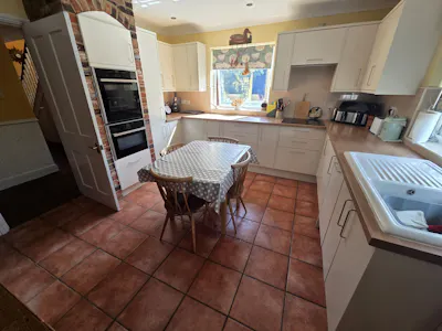 617 Ashingdon Road, Rochford, Residential House For Sale - WhatsApp Image 2026-09-07 at 07.44.30 (2).jpeg