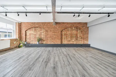 Canonbury Yard Canonbury Business Centre, London, Office To Let - 1483911-14-6a3e6afa8a209.jpg