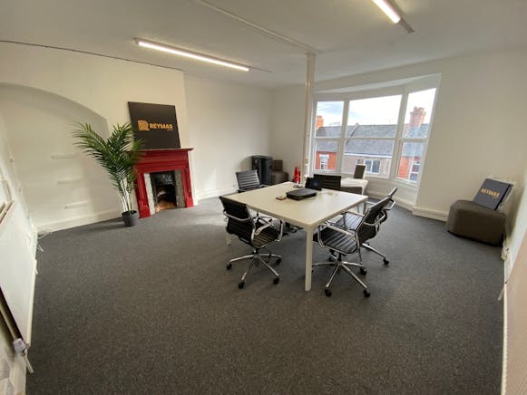 Offices, 241A Wellingborough Road, Northampton, Offices To Let - Internal 2.jpg