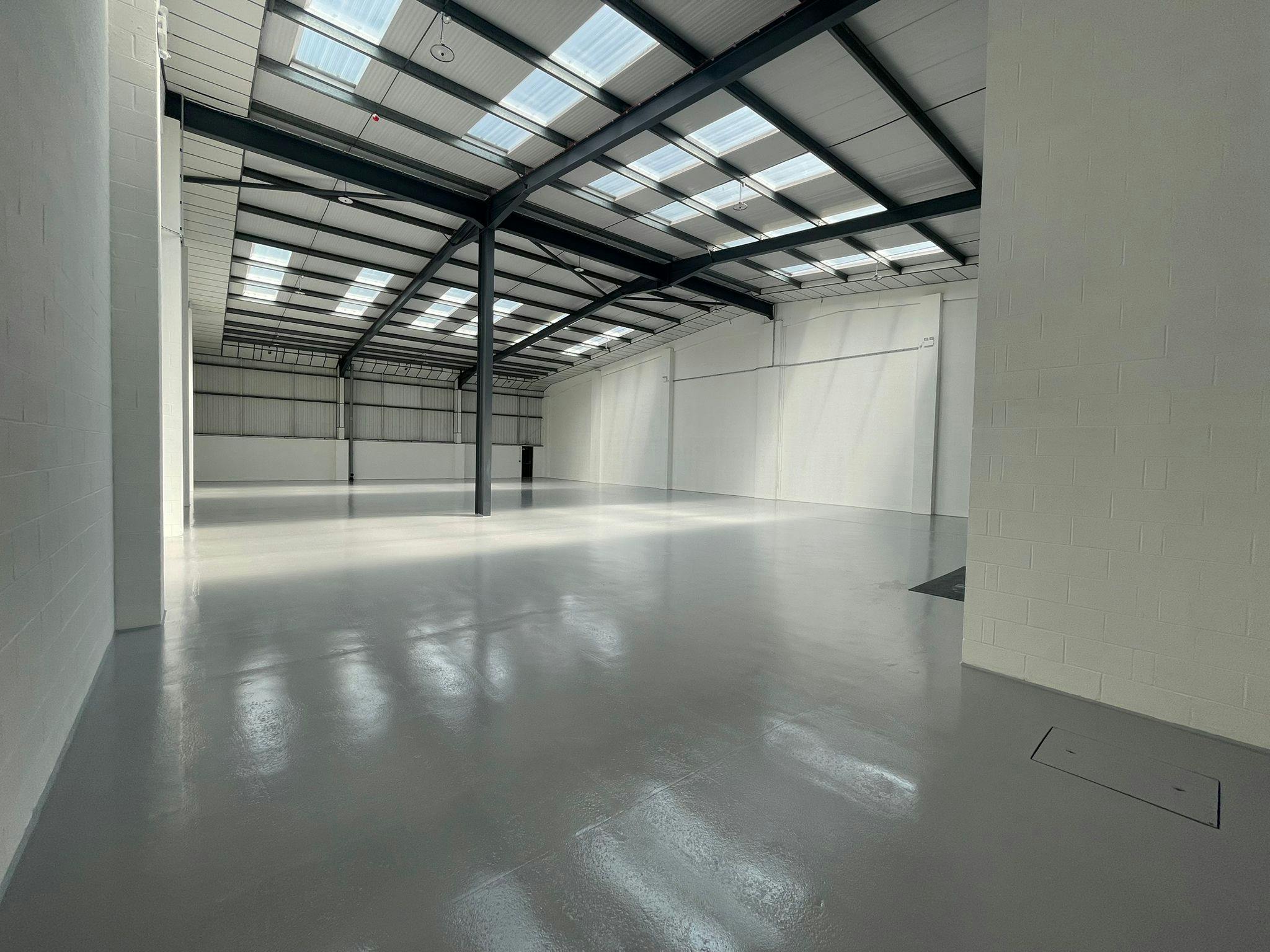 Riverview, 140-146 Cardiff Road, Reading, Warehouse & Industrial To Let - PHOTO20250618110649.jpg