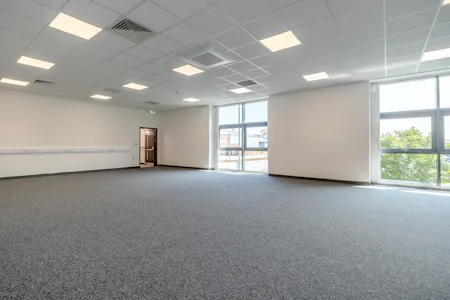 Unit 16, Central Trading Estate, Mosley Road, Trafford Park, Industrial To Let - 8698361-interior11-800.jpg