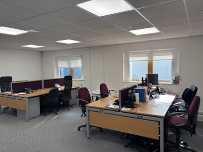 Unit 4, Pavilion Business Park, Leeds, Office To Let - IMG_2429.jpg