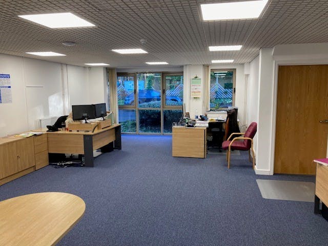 Unit 6, Wellington Business Park, Crowthorne, Offices To Let - 6 WBP G fl.jpg