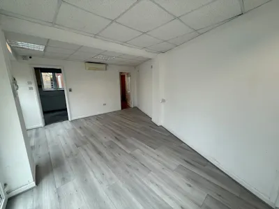 Unit 17 Clovelly Works Chelmsford Road, Rawreth, Office / Retail To Let - 6c20b28f-9f7d-4ae4-aecd-ad6ccd4121c5.jpg