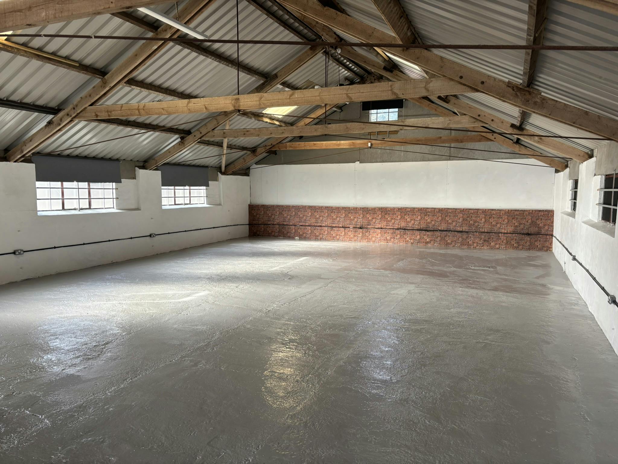 4 Pinkneys Farm, Maidenhead, Industrial To Let - IMG_7523.JPEG