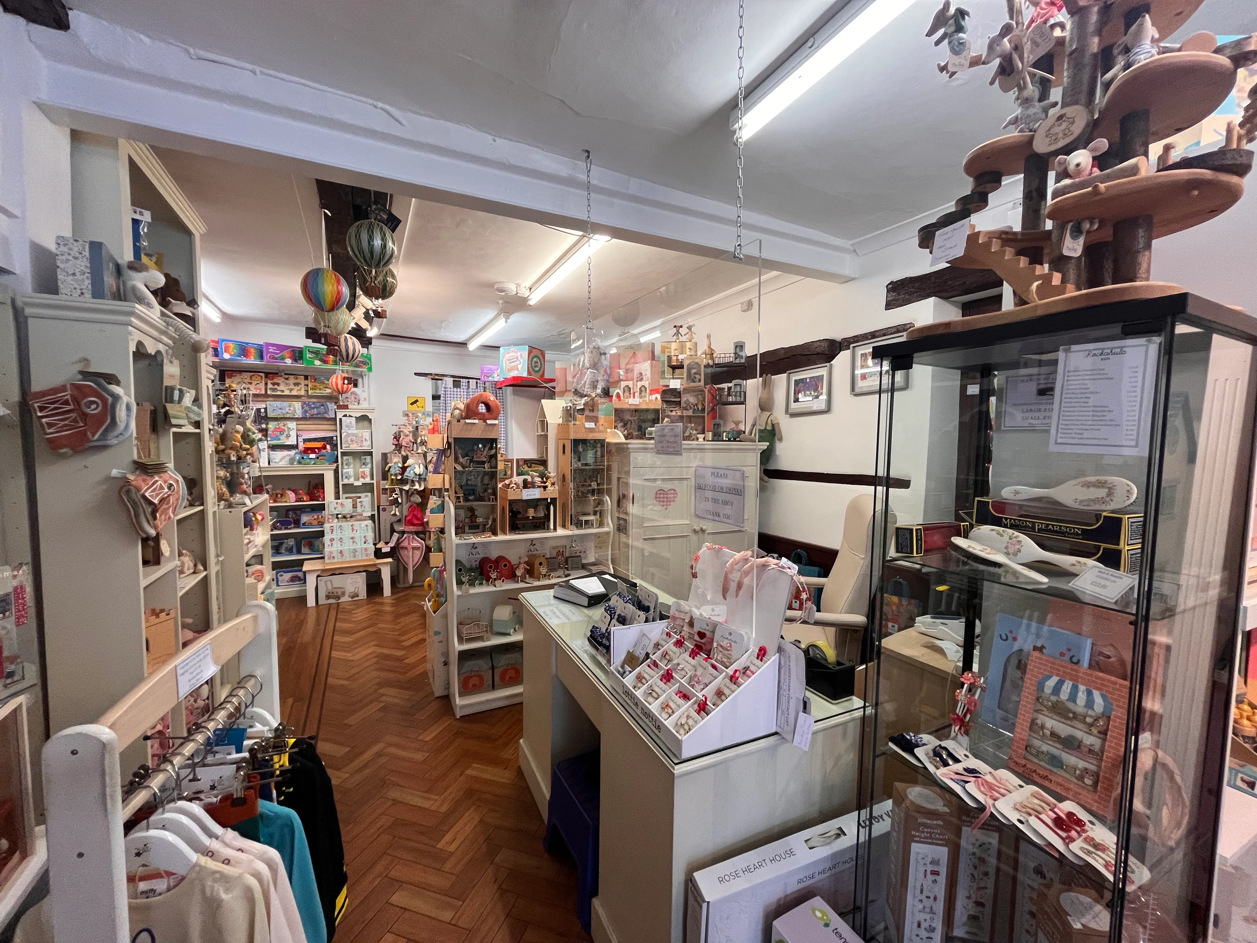 35 High Street, Amersham, Offices / Retail For Sale - 20260615_100109726_iOS.jpg