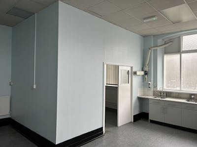 Weighbridge House, Kemys Way, Swansea, Office To Let - IMG_0897.jpg