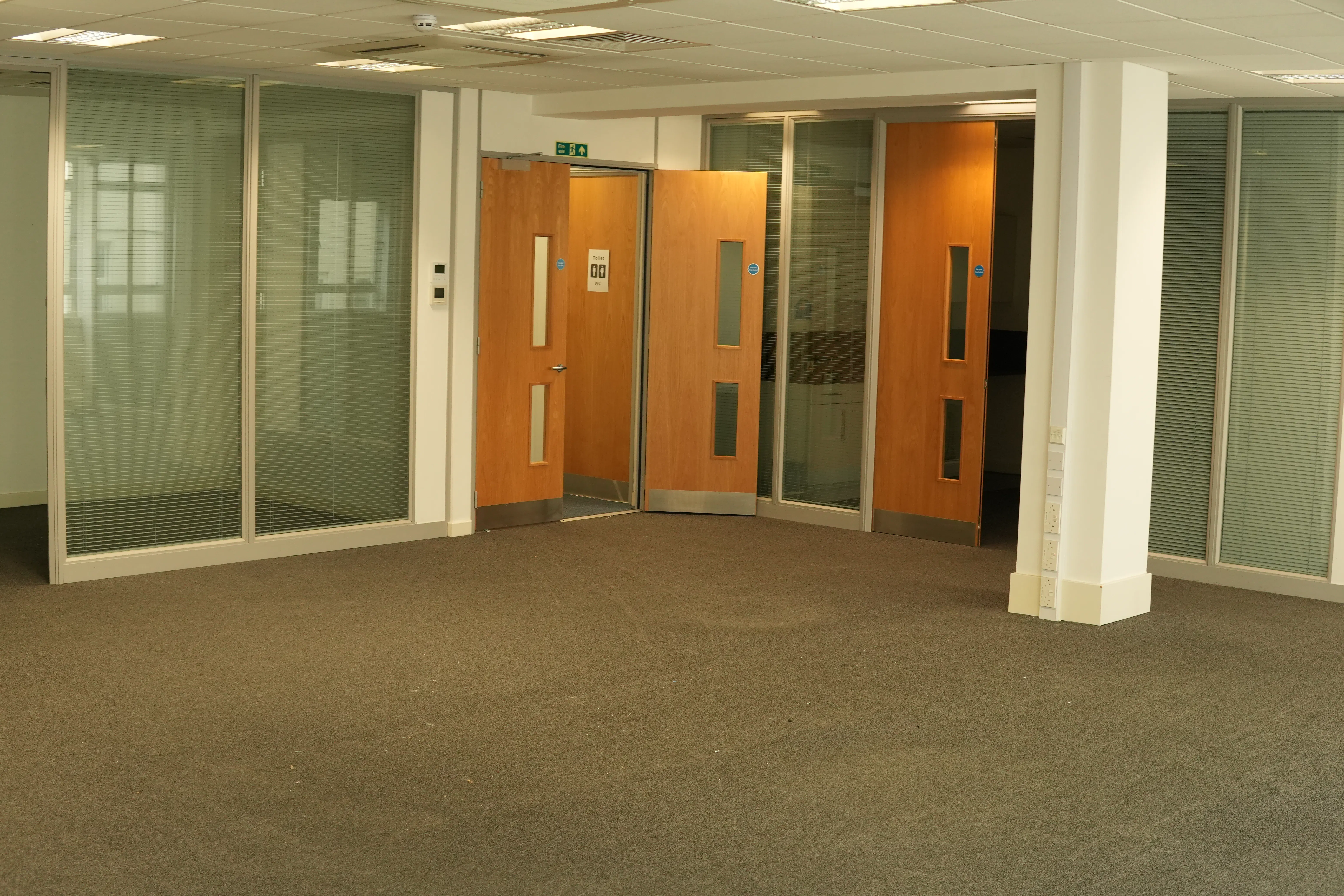 49 St. Paul's Street, Leeds, Offices To Let - DSC00010.JPG