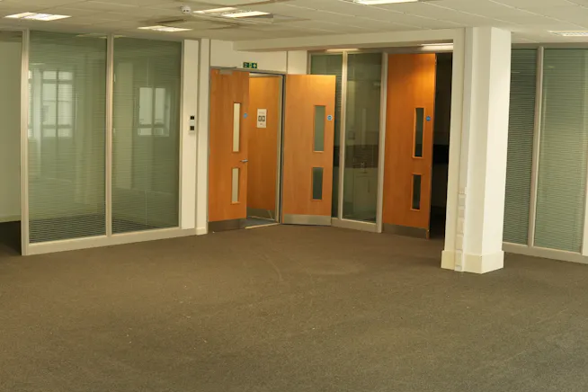 49 St. Paul's Street, Leeds, Offices To Let - DSC00010.JPG