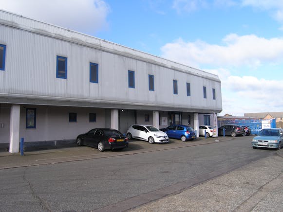 Warwick House, Harlow, Offices To Let - P2140008.JPG