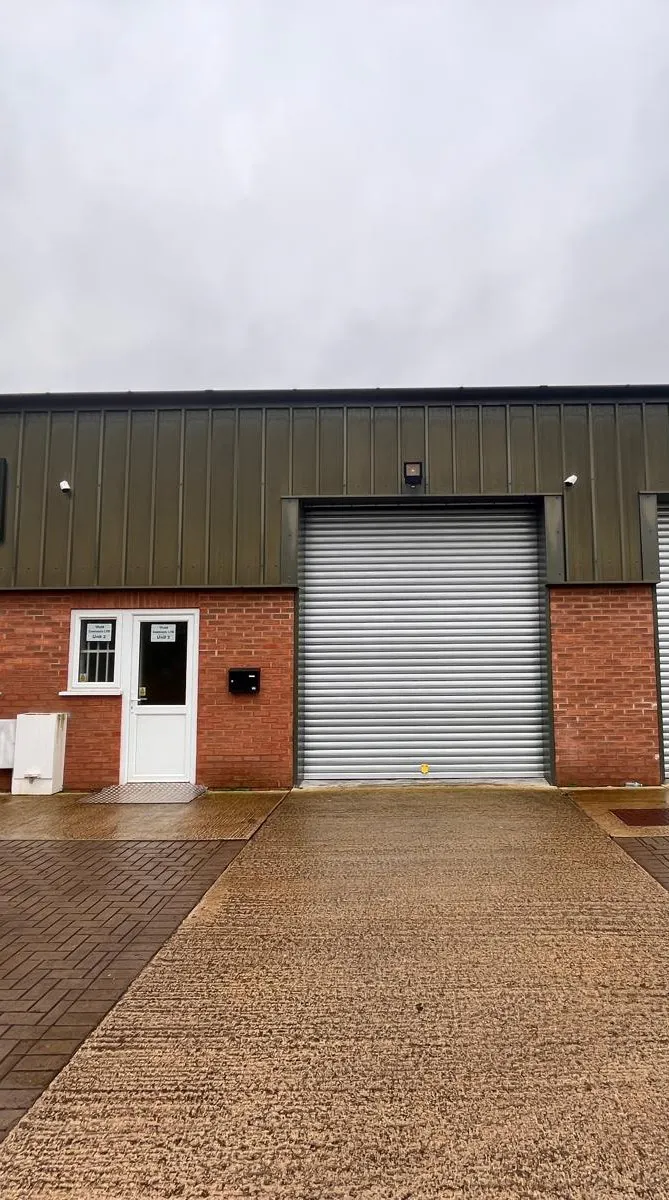 Unit 2 Lodge Yard, Aylesbury, Industrial To Let - 17.jpeg