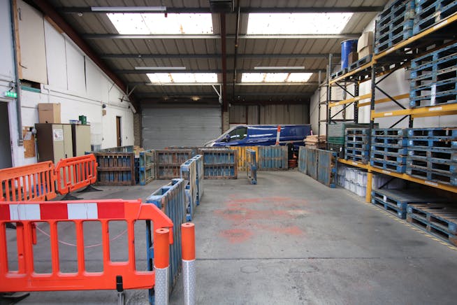 Unit 2, 380 Ringwood Road, Poole, Industrial & Trade To Let - IMG_1170.JPG